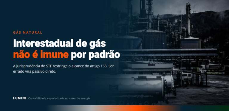 Caminhão-tanque em planta de processamento, representando a operação interestadual com gás natural