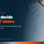 Assinatura de documento empresarial, representando a decisão de regime tributário na janela do Simples Nacional