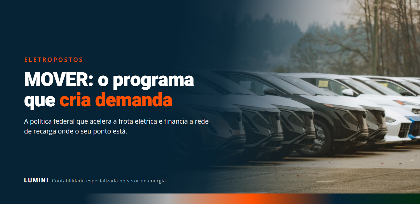 Fila de veículos elétricos novos, representando a frota incentivada pelo programa MOVER